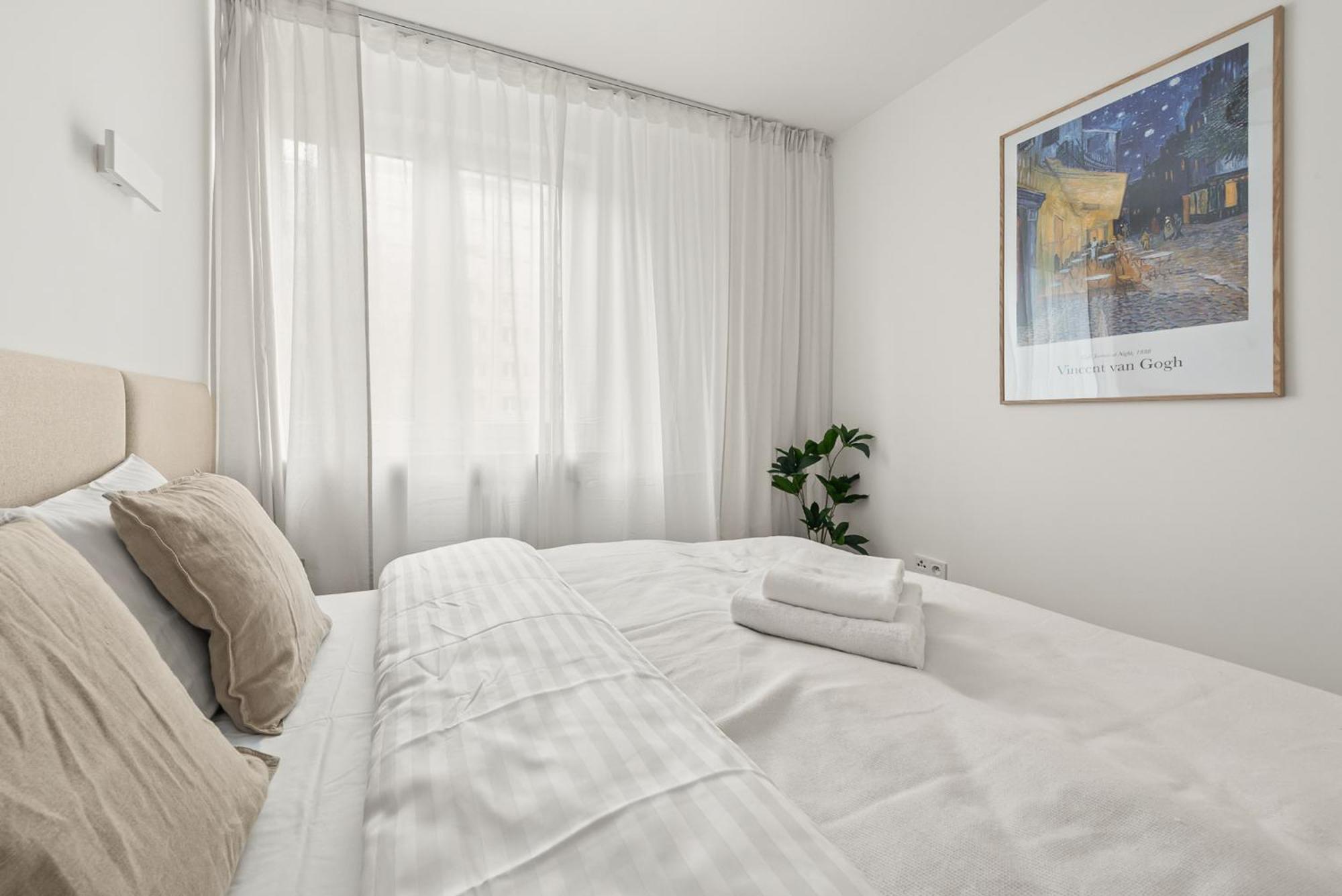 Rentplanet - Apartamenty Przy Palacu Kultury I Nauki ワルシャワ エクステリア 写真