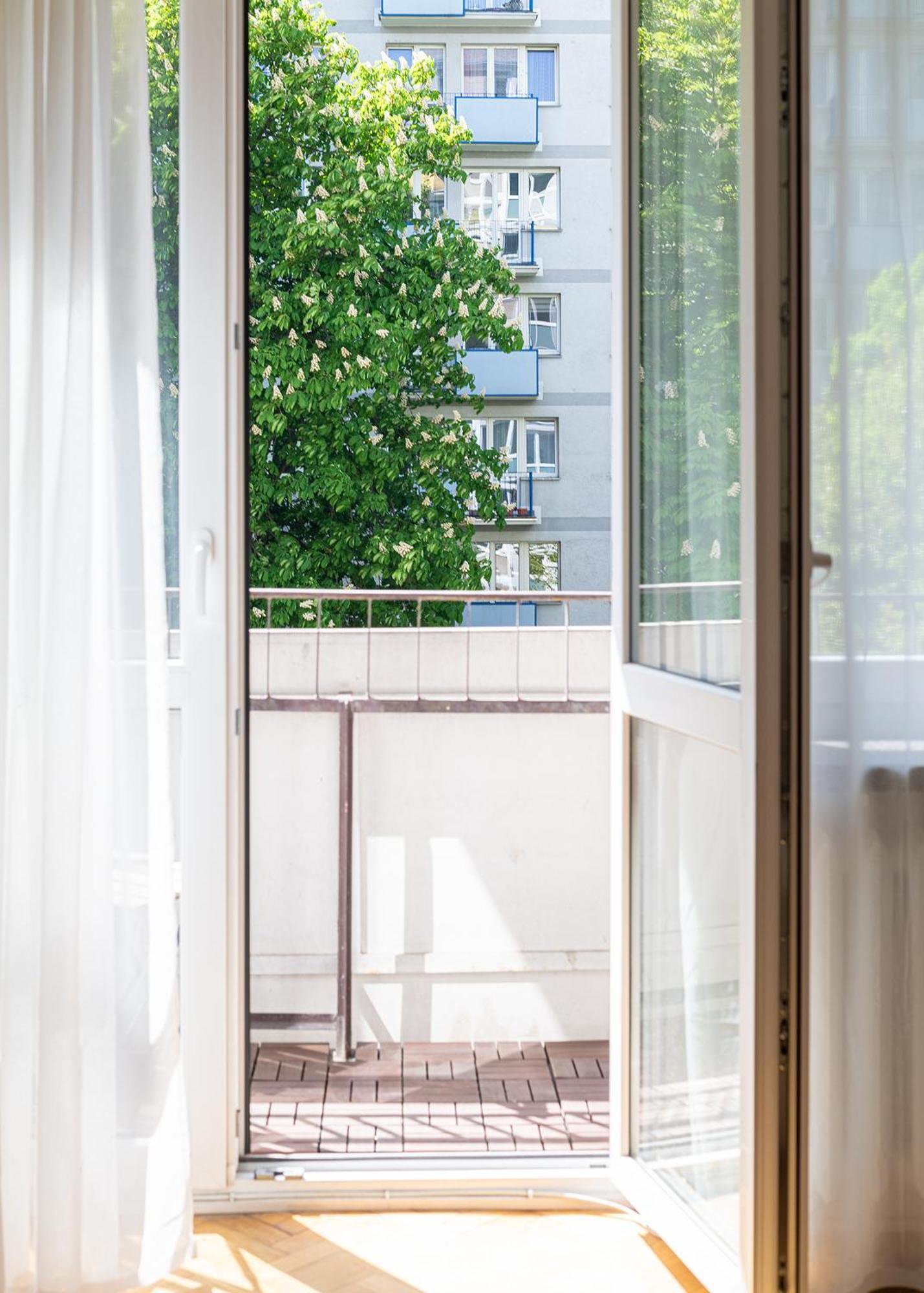 Rentplanet - Apartamenty Przy Palacu Kultury I Nauki ワルシャワ エクステリア 写真