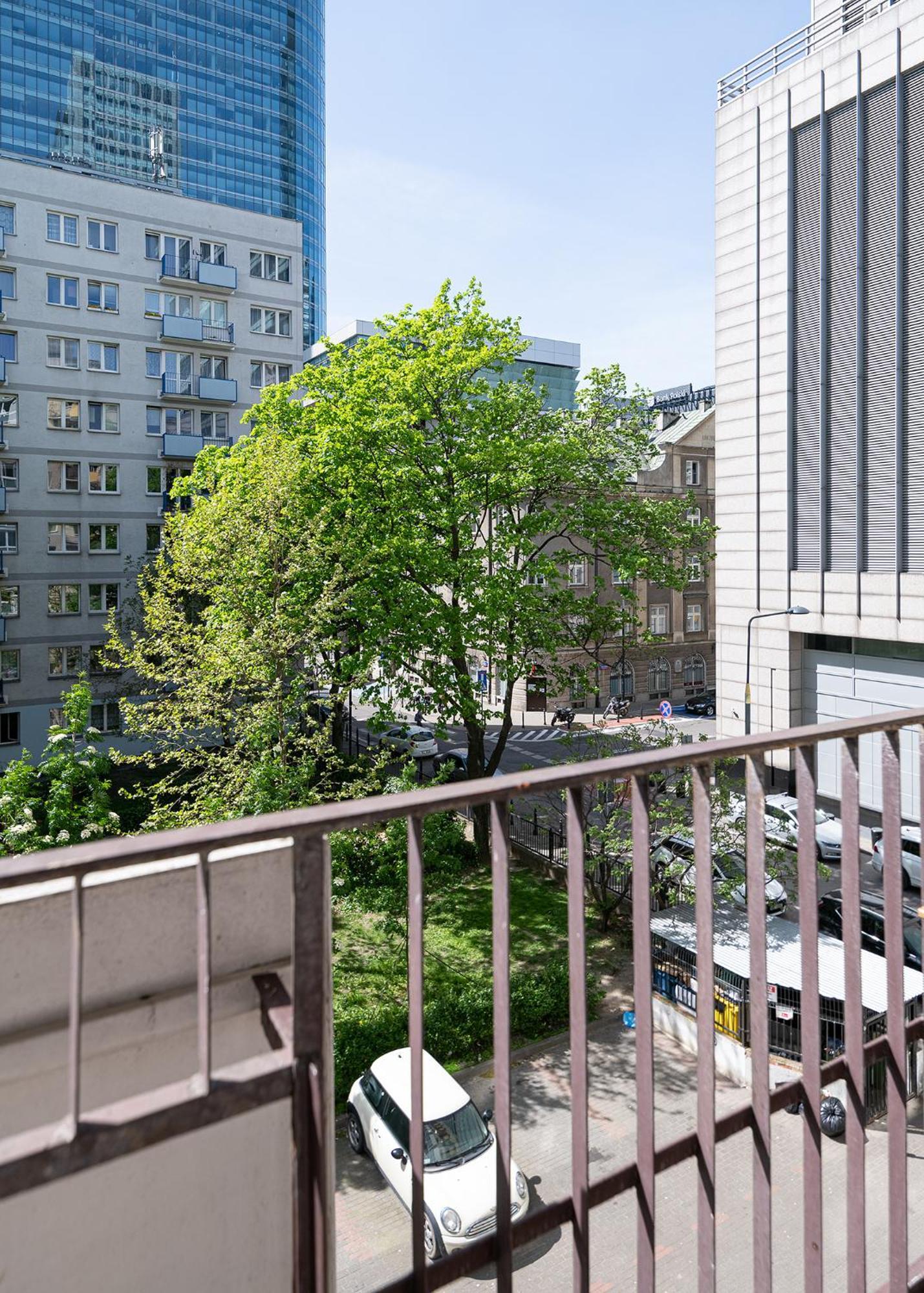 Rentplanet - Apartamenty Przy Palacu Kultury I Nauki ワルシャワ エクステリア 写真